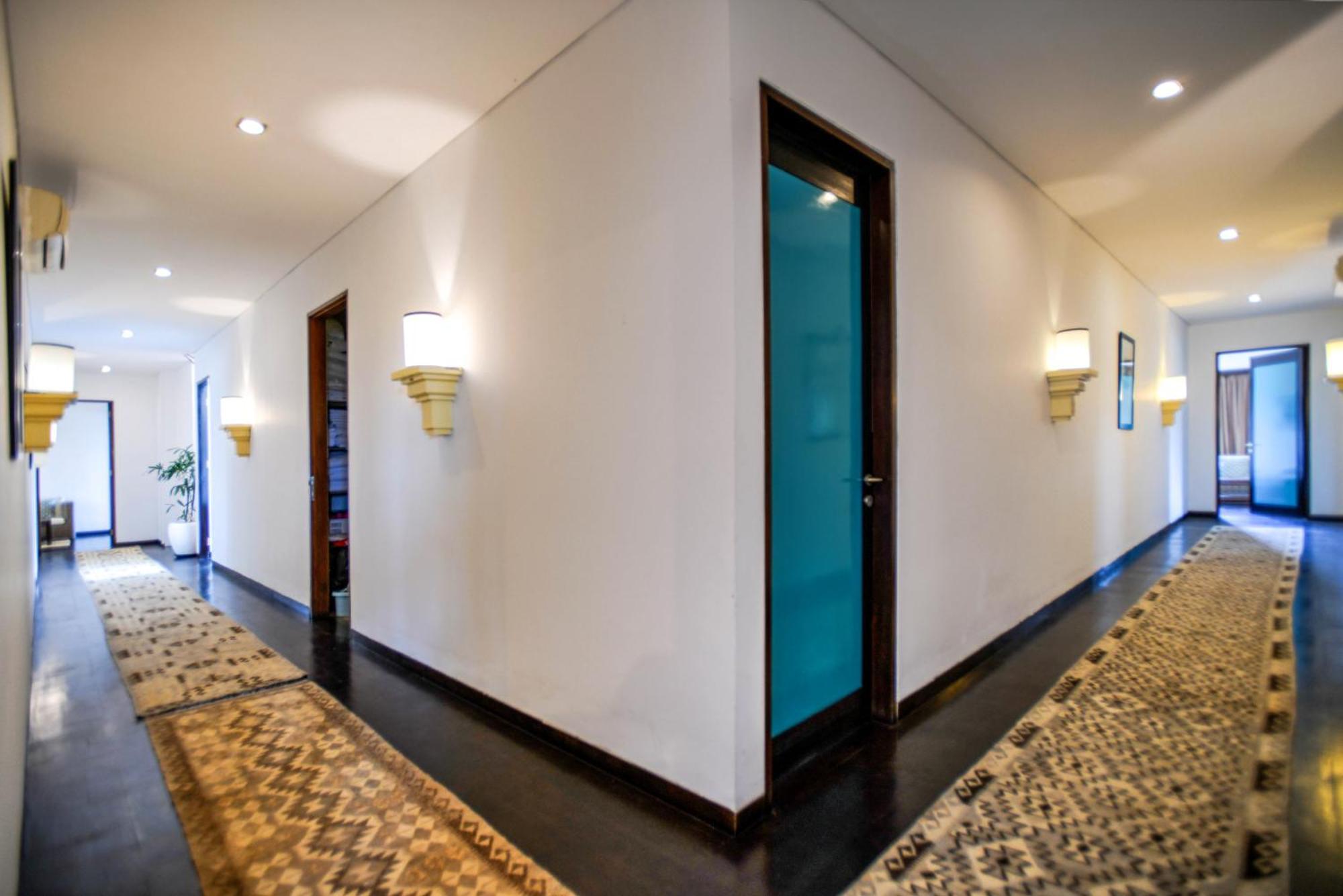Melo Suites Hotel Seminyak Exterior foto